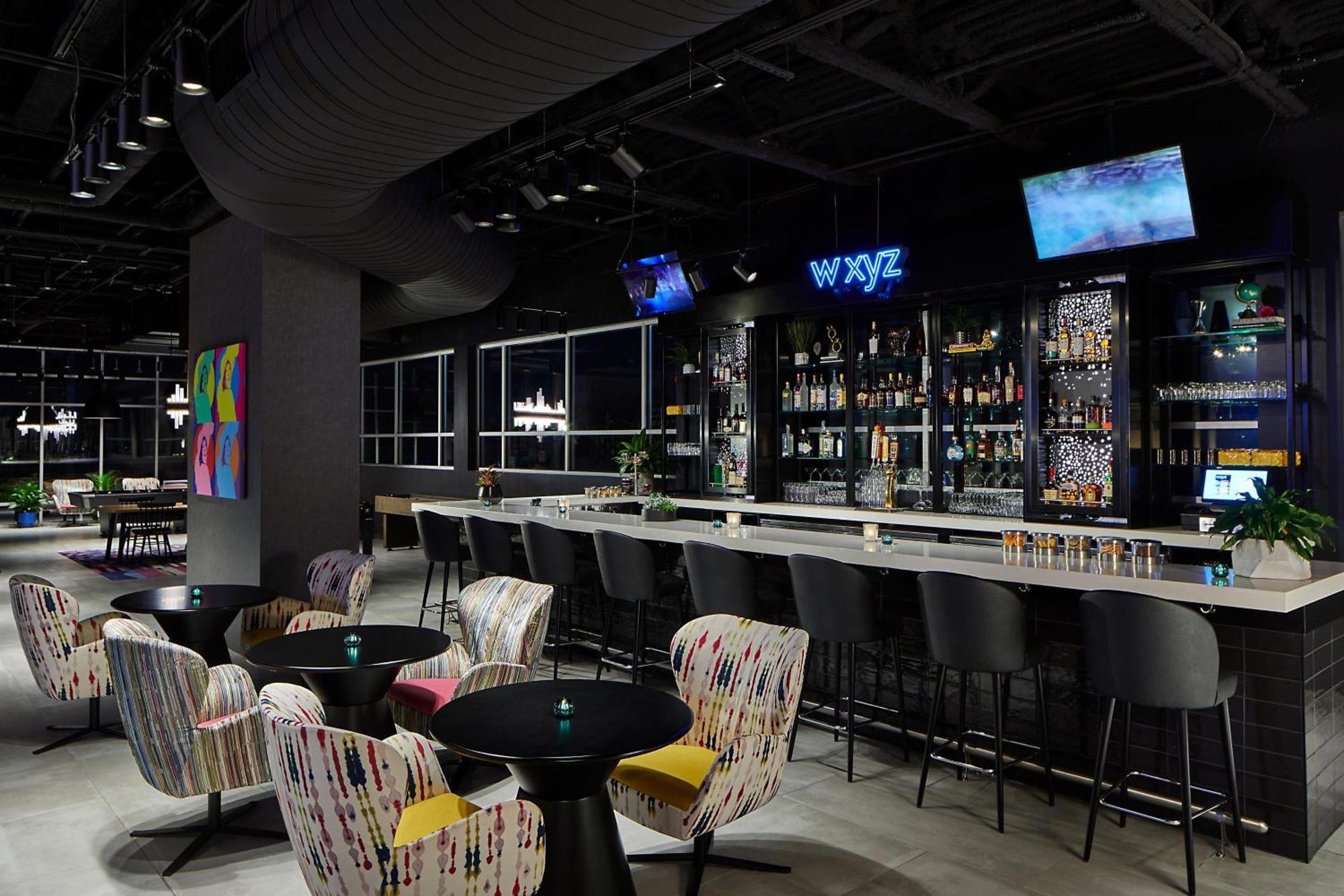 Aloft Hamilton Place Hotel 3*